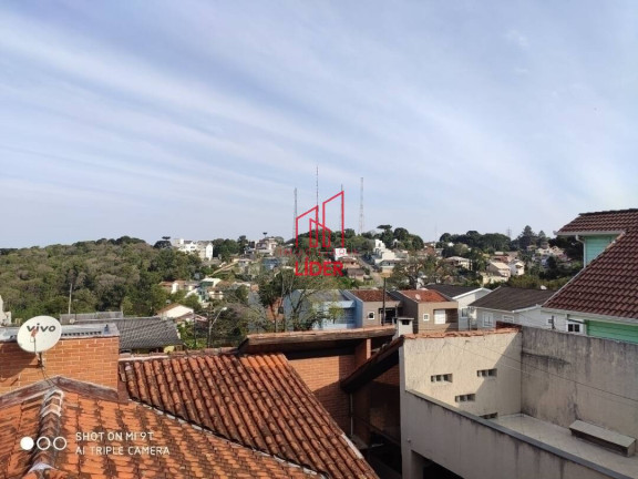 Imagem Casa com 4 Quartos à Venda, 320 m² em Curitiba Imagem Casa com 4 Quartos à Venda, 320 m² em Curitiba