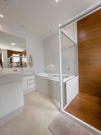 Imagem Casa com 3 Quartos à Venda, 377 m² em Morada De Laranjeiras - Serra Imagem Casa com 3 Quartos à Venda, 377 m² em Morada De Laranjeiras - Serra