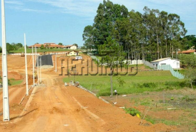 Imagem Terreno à Venda, 250 m² em Guaripocaba - Bragança Paulista Imagem Terreno à Venda, 250 m² em Guaripocaba - Bragança Paulista