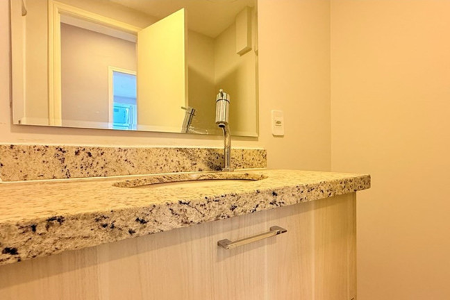 Imagem Apartamento com 1 Quarto à Venda, 30 m² em Centro Histórico - Porto Alegre Imagem Apartamento com 1 Quarto à Venda, 30 m² em Centro Histórico - Porto Alegre