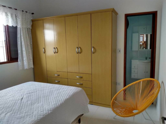 Imagem Casa com 2 Quartos à Venda, 72 m² em Balenário Maracanã - Praia Grande