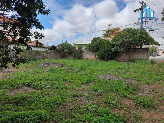 Terreno à Venda, 275 m² em Vila Bossi - Louveira