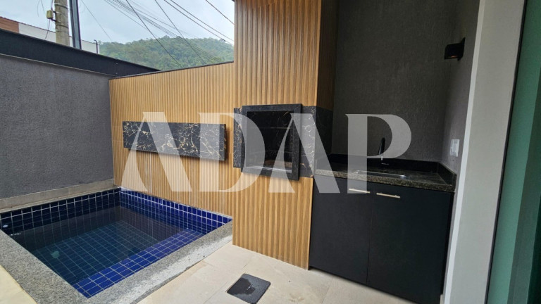 Imagem Casa com 3 Quartos para Alugar, 160 m² em Vargem Grande - Rio De Janeiro