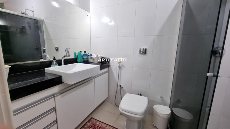 Imagem Casa com 3 Quartos à Venda, 600 m² Imagem Casa com 3 Quartos à Venda, 600 m²