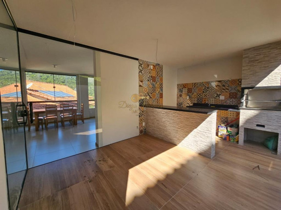 Imagem Casa com 3 Quartos à Venda, 200 m² em Vargem Grande - Teresópolis Imagem Casa com 3 Quartos à Venda, 200 m² em Vargem Grande - Teresópolis
