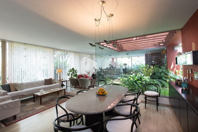 Imagem Casa com 5 Quartos à Venda, 330 m² em Planalto Paulista - São Paulo Imagem Casa com 5 Quartos à Venda, 330 m² em Planalto Paulista - São Paulo