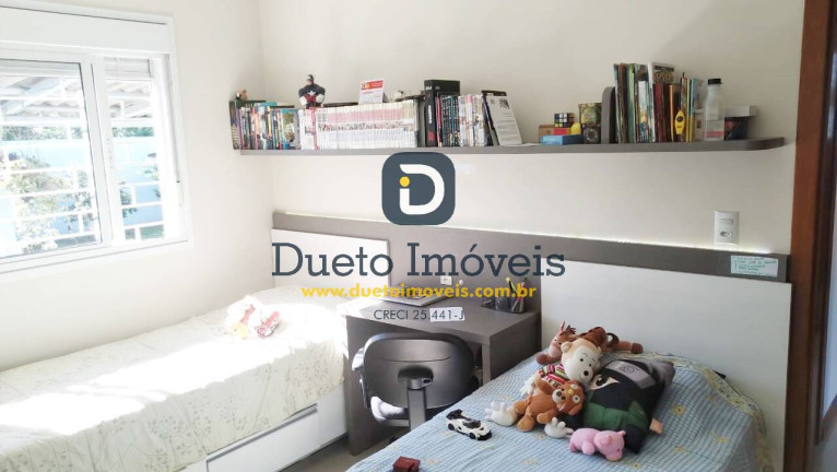 Imagem Casa com 2 Quartos à Venda, 81 m² em Camobi - Santa Maria