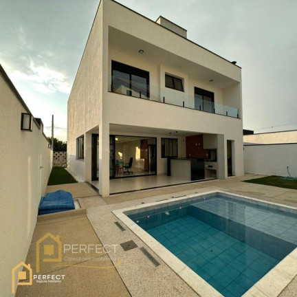 Casa com 4 Quartos à Venda, 273 m² em Fazenda Grande - Taubaté