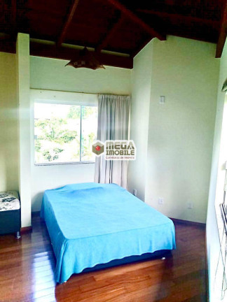 Imagem Casa com 4 Quartos à Venda, 225 m² em Trindade - Florianópolis