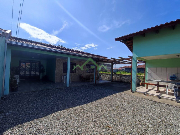 Imagem Casa com 4 Quartos à Venda, 300 m² em Centro - Balneário Barra Do Sul Imagem Casa com 4 Quartos à Venda, 300 m² em Centro - Balneário Barra Do Sul