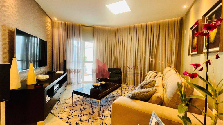Imagem Casa com 4 Quartos à Venda, 381 m² em Vila Operária - Itajaí Imagem Casa com 4 Quartos à Venda, 381 m² em Vila Operária - Itajaí