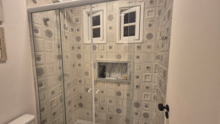 Imagem Sobrado com 2 Quartos para Temporada, 60 m² em Camburizinho - São Sebastião Imagem Sobrado com 2 Quartos para Temporada, 60 m² em Camburizinho - São Sebastião