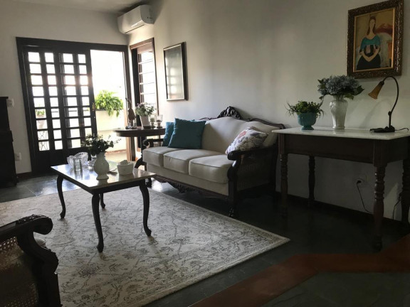 Imagem Casa com 4 Quartos à Venda, 342 m² em Centro - Concórdia Imagem Casa com 4 Quartos à Venda, 342 m² em Centro - Concórdia