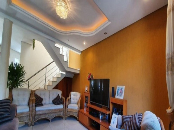 Imagem Casa com 3 Quartos à Venda, 203 m² em Parque Da Matriz - Cachoeirinha