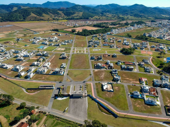 Imagem Casa com 3 Quartos à Venda, 289 m² em Santa Regina - Camboriú Imagem Casa com 3 Quartos à Venda, 289 m² em Santa Regina - Camboriú