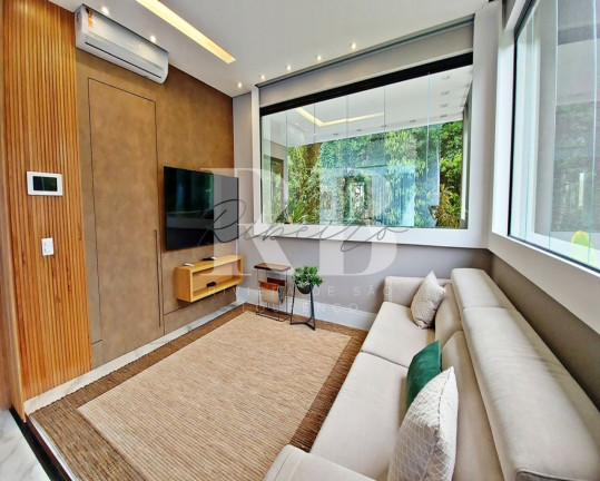 Imagem Imóvel com 6 Quartos à Venda, em Riviera - Bertioga Imagem Imóvel com 6 Quartos à Venda, em Riviera - Bertioga