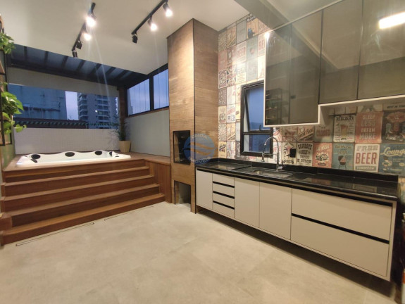 Imagem Cobertura com 3 Quartos à Venda, 191 m² em Pompéia - Santos