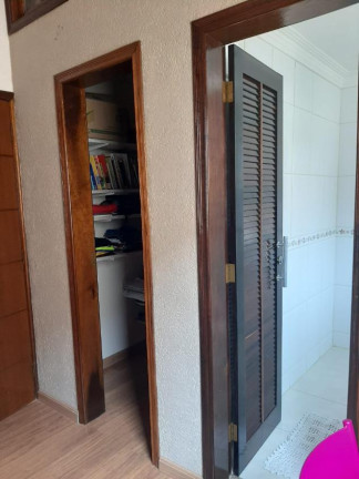 Imagem Imóvel com 4 Quartos à Venda, 300 m² Imagem Imóvel com 4 Quartos à Venda, 300 m²