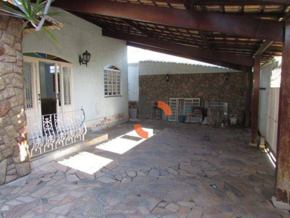 Imagem Casa com 4 Quartos à Venda, 390 m² em Califórnia - Nova Iguaçu