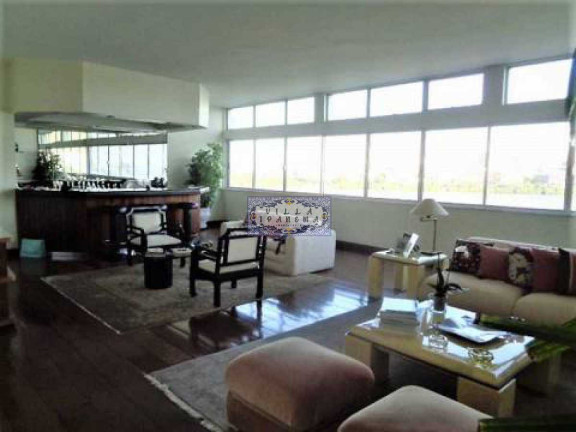 Imagem Apartamento com 4 Quartos à Venda, 199 m² em Lagoa - Rio De Janeiro Imagem Apartamento com 4 Quartos à Venda, 199 m² em Lagoa - Rio De Janeiro