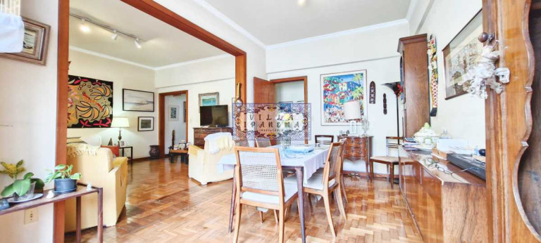 Imagem Apartamento com 3 Quartos à Venda, 114 m² em Leme - Rio De Janeiro Imagem Apartamento com 3 Quartos à Venda, 114 m² em Leme - Rio De Janeiro