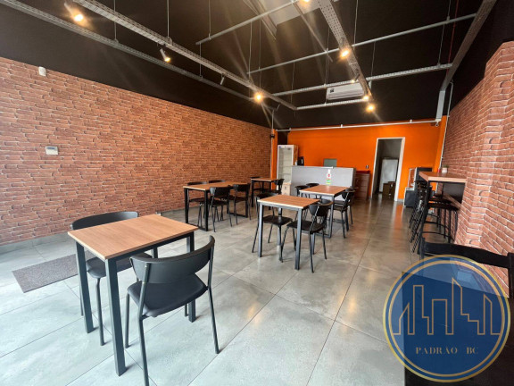 Imagem Loja para Alugar, 59 m² em Uberaba - Curitiba