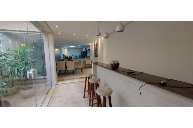Imagem Casa com 4 Quartos à Venda,  em Cambuci - São Paulo