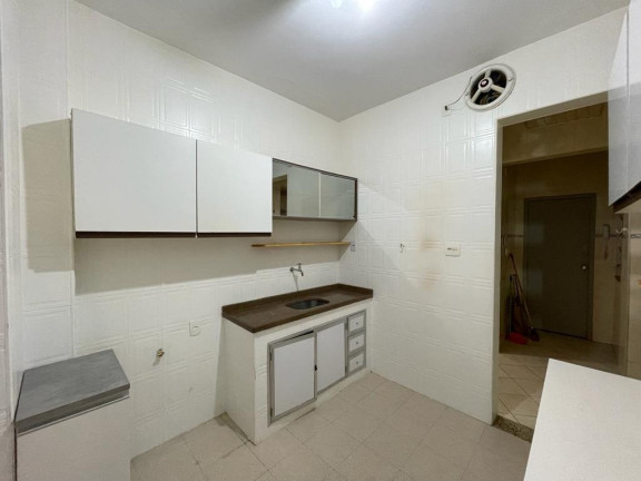 Imagem Apartamento com 3 Quartos à Venda, em Copacabana - Rio De Janeiro Imagem Apartamento com 3 Quartos à Venda, em Copacabana - Rio De Janeiro