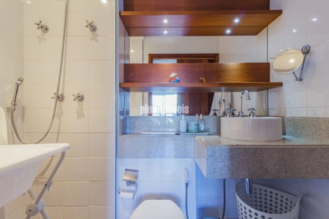 Imagem Casa com 4 Quartos à Venda, 335 m² em Real Parque - São Paulo Imagem Casa com 4 Quartos à Venda, 335 m² em Real Parque - São Paulo