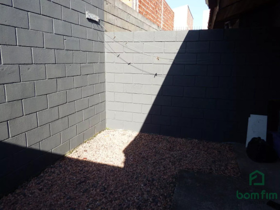 Imagem Casa com 2 Quartos à Venda, 55 m² em Olaria - Canoas Imagem Casa com 2 Quartos à Venda, 55 m² em Olaria - Canoas