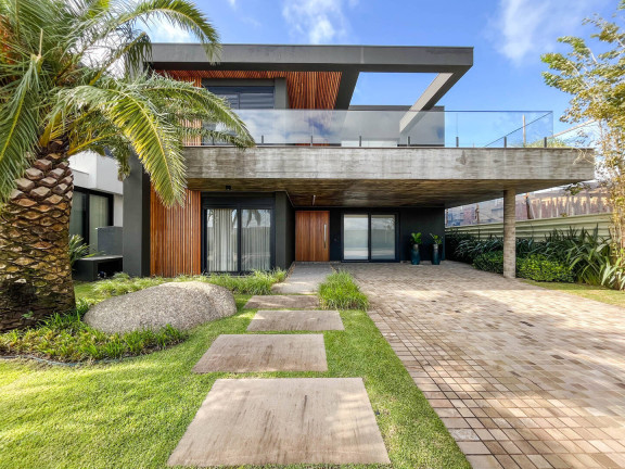 Imagem Casa com 5 Quartos à Venda, 475 m² em Centro - Xangri-lá Imagem Casa com 5 Quartos à Venda, 475 m² em Centro - Xangri-lá
