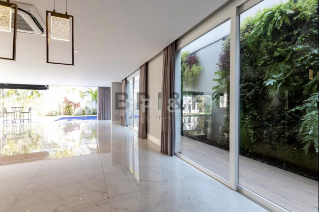 Imagem Casa com 3 Quartos à Venda, 600 m² em Granja Julieta - São Paulo Imagem Casa com 3 Quartos à Venda, 600 m² em Granja Julieta - São Paulo