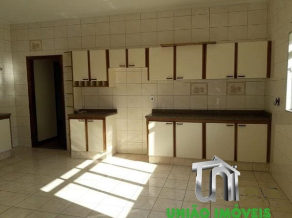 Imagem Casa com 3 Quartos à Venda, 172 m² em Centro - Bragança Paulista Imagem Casa com 3 Quartos à Venda, 172 m² em Centro - Bragança Paulista