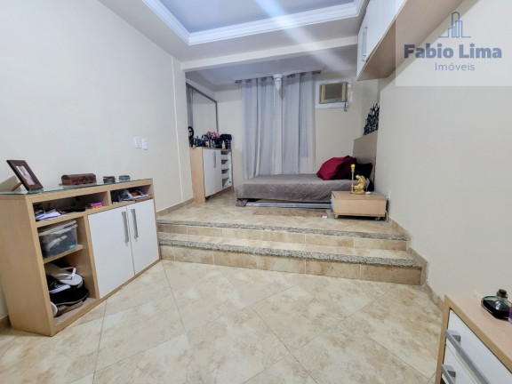 Imagem Imóvel com 4 Quartos à Venda, 170 m² em Copacabana - Rio De Janeiro Imagem Imóvel com 4 Quartos à Venda, 170 m² em Copacabana - Rio De Janeiro
