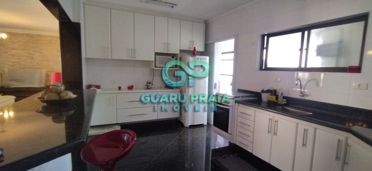 Imagem Apartamento com 4 Quartos à Venda, 140 m² em Pitangueiras - Guarujá