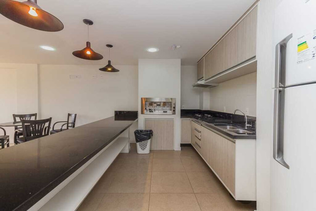 Imagem Imóvel com 2 Quartos à Venda, em Menino Deus - Porto Alegre Imagem Imóvel com 2 Quartos à Venda, em Menino Deus - Porto Alegre