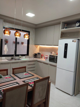 Imagem Casa com 3 Quartos à Venda, 312 m² em Jardim Vale Das Perobas - Arapongas Imagem Casa com 3 Quartos à Venda, 312 m² em Jardim Vale Das Perobas - Arapongas