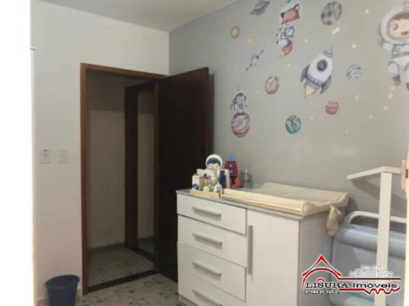 Imagem Casa com 3 Quartos à Venda, em Centro - Jacareí Imagem Casa com 3 Quartos à Venda, em Centro - Jacareí