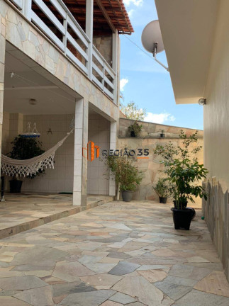 Imagem Casa com 3 Quartos à Venda, 300 m² em Vila Bela - Poços De Caldas Imagem Casa com 3 Quartos à Venda, 300 m² em Vila Bela - Poços De Caldas