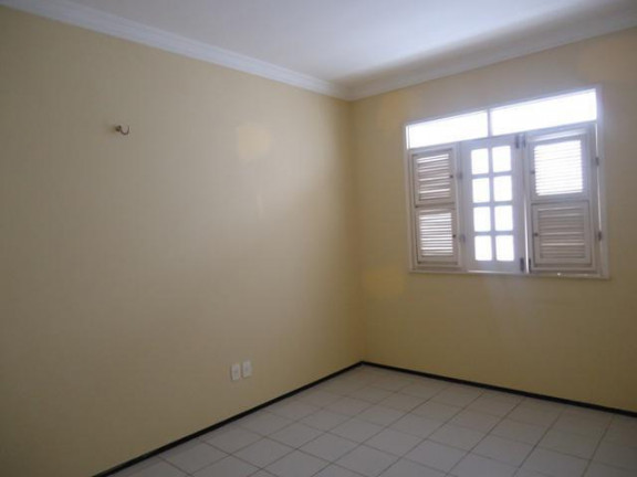 Imagem Casa com 3 Quartos à Venda, 190 m² em Cidade Dos Funcionários - Fortaleza