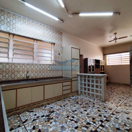 Imagem Casa com 3 Quartos à Venda, 208 m² em Centro - Birigui Imagem Casa com 3 Quartos à Venda, 208 m² em Centro - Birigui