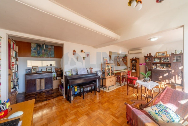 Imagem Apartamento com 2 Quartos à Venda, 95 m² em Menino Deus - Porto Alegre