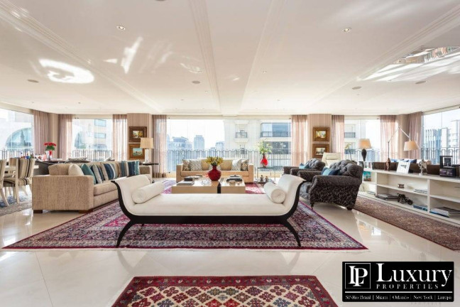 Imagem Apartamento com 3 Quartos à Venda, 367 m² em Itaim Bibi - São Paulo Imagem Apartamento com 3 Quartos à Venda, 367 m² em Itaim Bibi - São Paulo