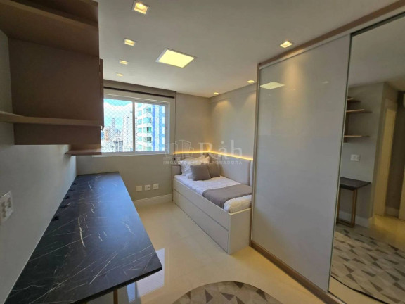 Imagem Apartamento com 3 Quartos à Venda, 136 m² em Centro - Balneário Camboriú Imagem Apartamento com 3 Quartos à Venda, 136 m² em Centro - Balneário Camboriú