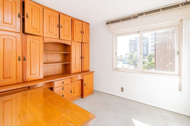 Imagem Apartamento com 3 Quartos à Venda, 110 m² em Três Figueiras - Porto Alegre Imagem Apartamento com 3 Quartos à Venda, 110 m² em Três Figueiras - Porto Alegre