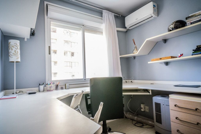 Imagem Apartamento com 3 Quartos à Venda, 85 m² em Vila Ipiranga - Porto Alegre Imagem Apartamento com 3 Quartos à Venda, 85 m² em Vila Ipiranga - Porto Alegre