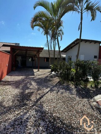 Imagem Casa com 1 Quarto à Venda, 101 m² em Itacolomi - Balneário Piçarras Imagem Casa com 1 Quarto à Venda, 101 m² em Itacolomi - Balneário Piçarras