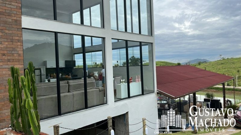 Imagem Imóvel com 3 Quartos à Venda, 150 m² em Roma - Volta Redonda Imagem Imóvel com 3 Quartos à Venda, 150 m² em Roma - Volta Redonda