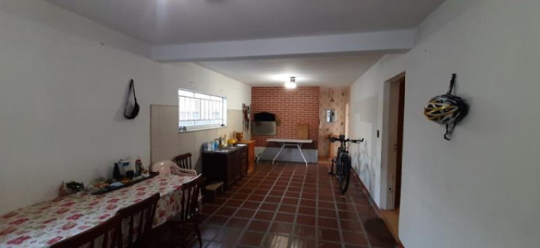 Imagem Sobrado com 3 Quartos à Venda, 202 m² em Bucarein - Joinville