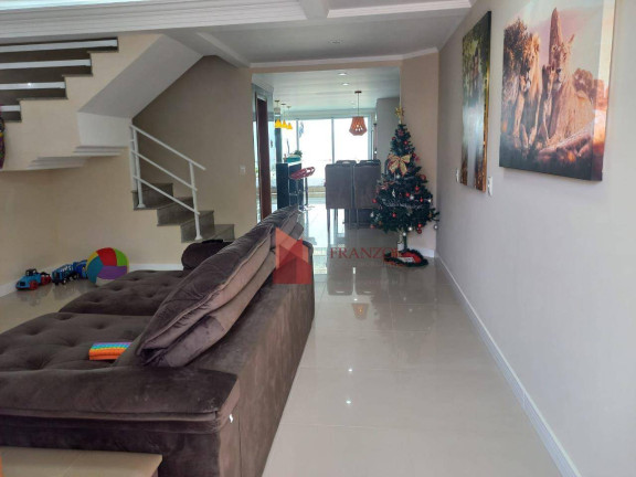 Imagem Sobrado com 3 Quartos à Venda, 180 m² em Ariribá - Balneário Camboriú Imagem Sobrado com 3 Quartos à Venda, 180 m² em Ariribá - Balneário Camboriú